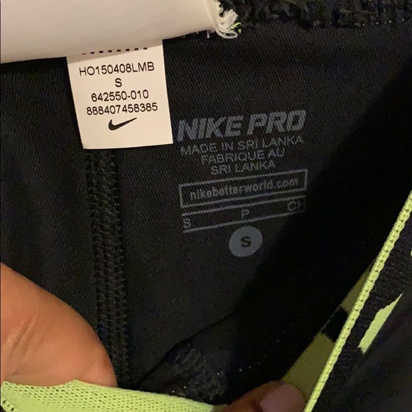 Nike Dri Fit workout tights - Picture 7 of 7